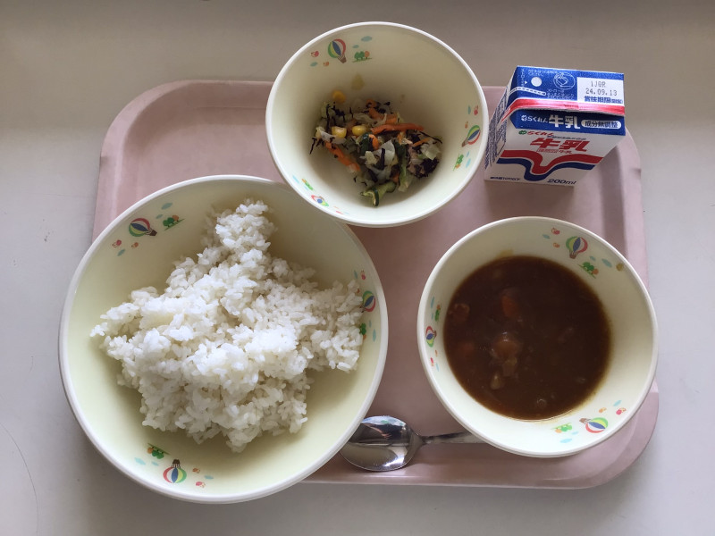 給食