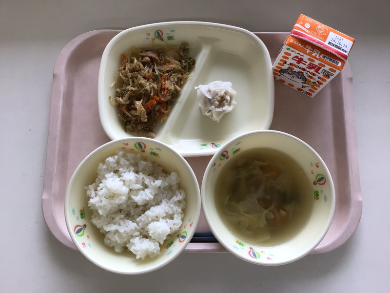 給食